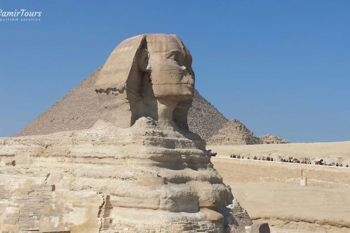 Ab Hurghada Tagesausflug nach Kairo Sphinx im Gizeh Plattaeu