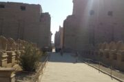 Tagesausflug nach Luxor erste Pylon im Karnak Tempel